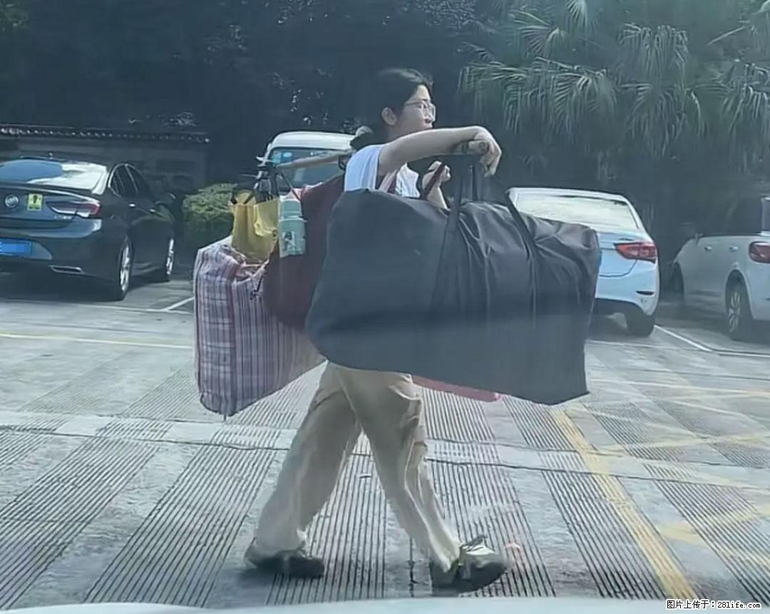 全网追的“扁担女孩”，找了一份暑假工，时薪12元 - 吕梁生活资讯 - 吕梁28生活网 lvliang.28life.net